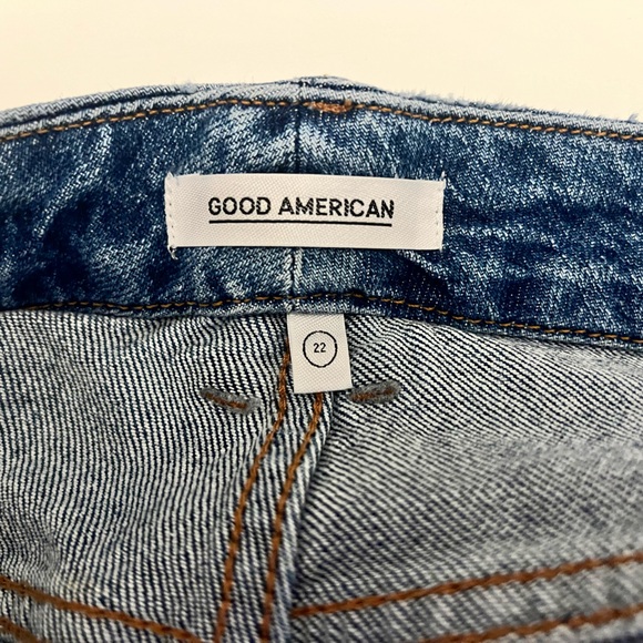 Good American Jeans - Torn - Size 22 - Picture 5 of 7